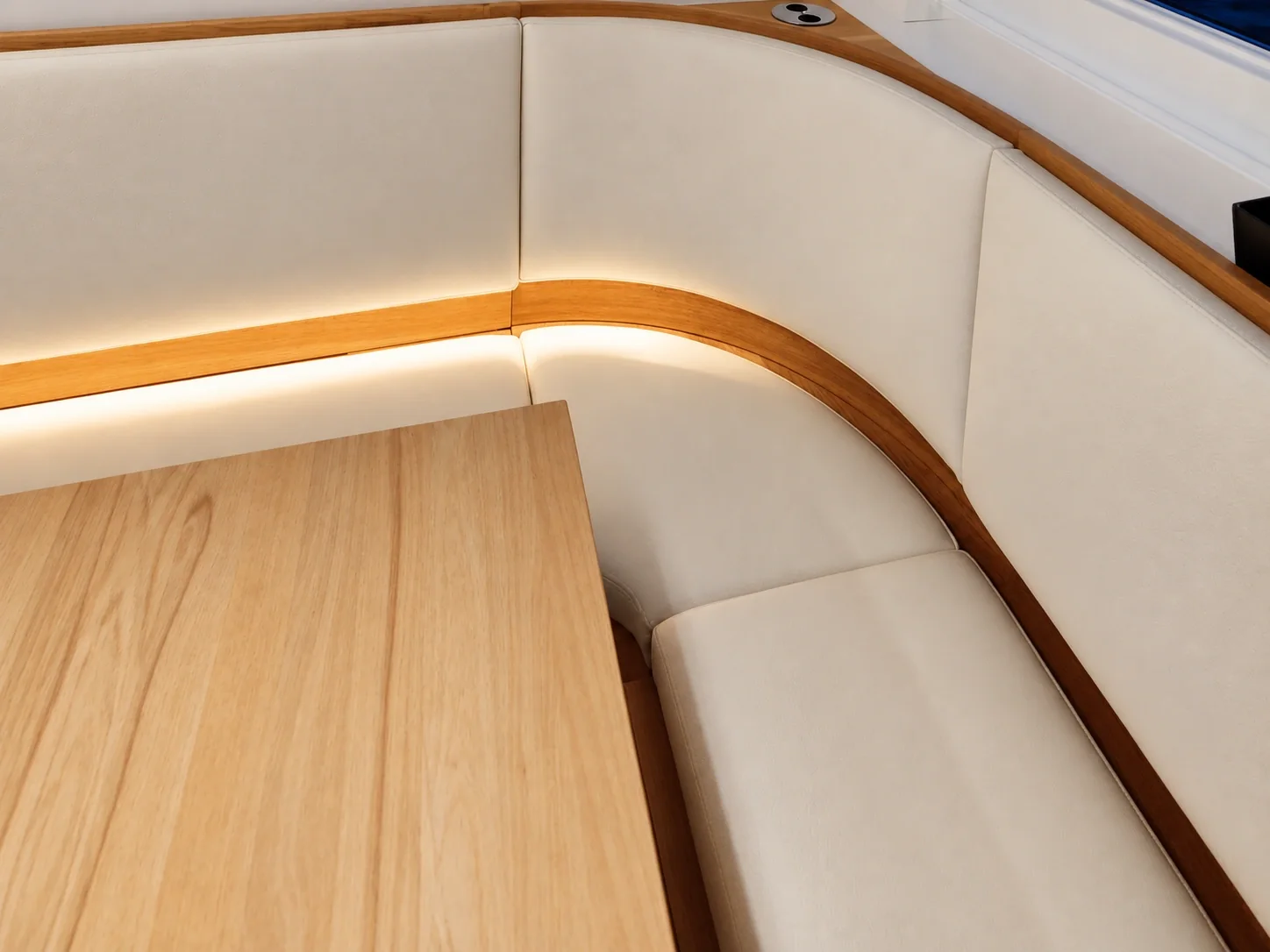 Table and Bench &ndash; Where Design Meets Function &ndash; Ansicht 7